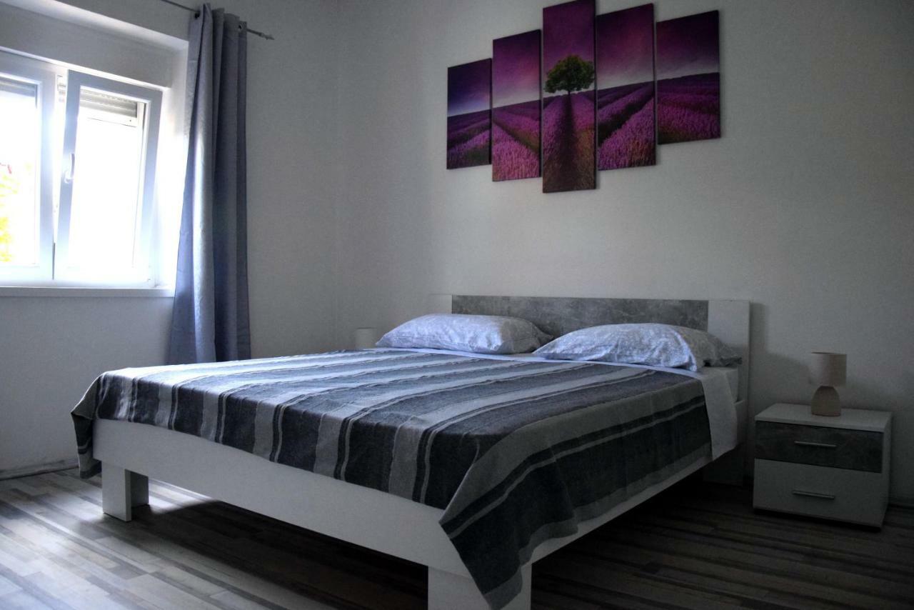 Apartman Ana Apartment Сали Екстериор снимка