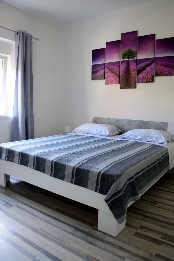Apartman Ana Apartment Сали Екстериор снимка