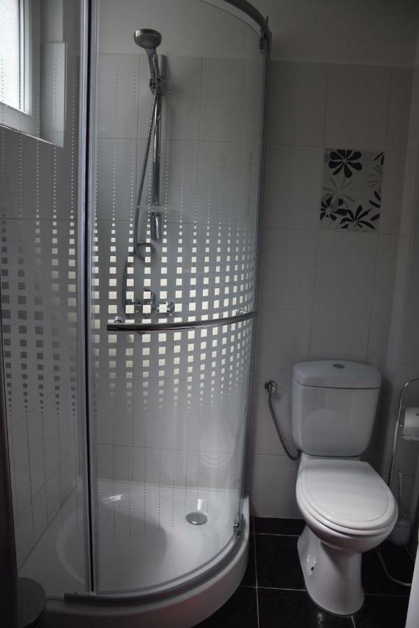 Apartman Ana Apartment Сали Екстериор снимка