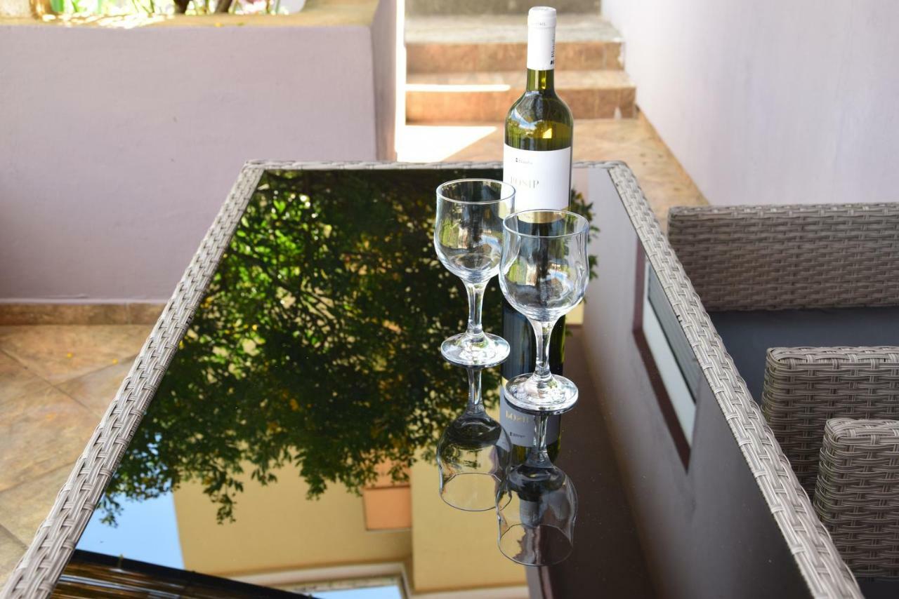 Apartman Ana Apartment Сали Екстериор снимка