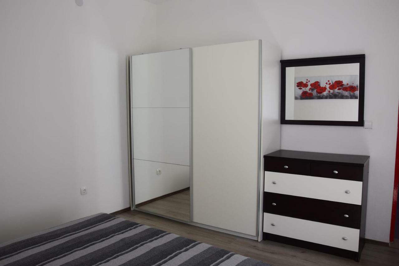 Apartman Ana Apartment Сали Екстериор снимка