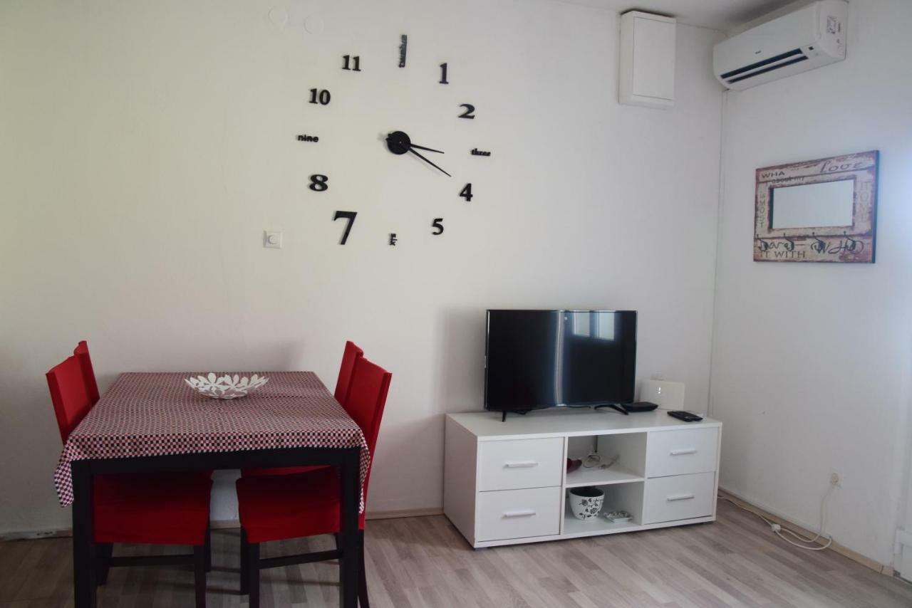 Apartman Ana Apartment Сали Екстериор снимка